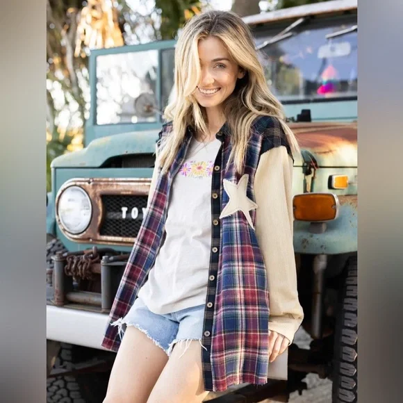 NWT Natural Life Carter Appliqué Oversized Flannel Shirt , Cream Star - Picture 2 of 8